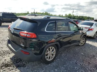 2017 Jeep Cherokee Latitude z VIN 1C4PJLCB9HW643823, wystawiony jako Copart lot #58516265 z przebiegiem 81 586 mil mil oraz Szkoda całkowita • Salvage title. Historia ofert i sprzedaży dostępna na DreamBid. Obrazek 3.