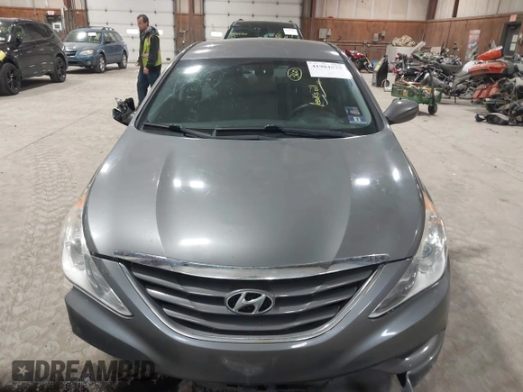 2013 Hyundai Sonata GLS with VIN 5NPEB4AC6DH550506, listed as a IAAI auction lot 41984573 with 153,995 mi miles and . Bid and sale history available at carsss.com. Image 12.