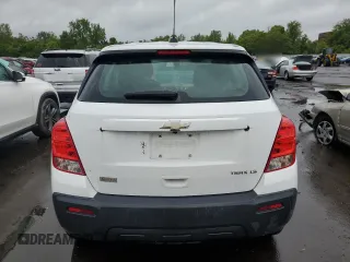 2016 Chevrolet Trax LS z VIN 3GNCJKSB3GL275001, wystawiony jako Copart lot #58229945 z przebiegiem 125 791 mil mil oraz Tytuł czysty. Historia ofert i sprzedaży dostępna na DreamBid. Obrazek 6.