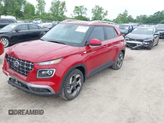 2022 Hyundai Venue SEL z VIN KMHRC8A3XNU151557, wystawiony jako IAAI lot #42492414 z przebiegiem 33 954 mil mil oraz . Historia ofert i sprzedaży dostępna na DreamBid. Obrazek 2.