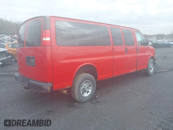 2013 Chevrolet Express Passenger 1LS z VIN 1GAZGZFA0D1175302, wystawiony jako IAAI lot #41966297 z przebiegiem 89 514 mil mil oraz . Historia ofert i sprzedaży dostępna na DreamBid. Obrazek 4.