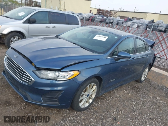 2019 Ford Fusion SE with VIN 3FA6P0LU1KR108172, listed as a IAAI auction lot 42080848 with 201,360 mi miles and . Bid and sale history available at DreamBid. Image 18.