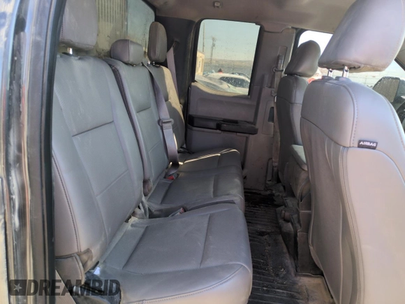 2019 Ford F-250 XL z VIN 1FT7X2B67KEC11385, wystawiony jako Copart lot #52757505 z przebiegiem 160 083 mil mil oraz Czysty tytuł • Clean title. Historia ofert i sprzedaży dostępna na DreamBid. Obrazek 10.