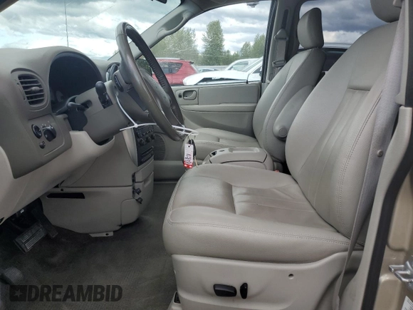 2007 Chrysler Town & Country Touring z VIN 2A4GP54L17R279349, wystawiony jako Copart lot #61488175 z przebiegiem 93 924 mil mil oraz Szkoda całkowita • Salvage title. Historia ofert i sprzedaży dostępna na DreamBid. Obrazek 7.
