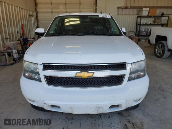 2014 Chevrolet Suburban LT with VIN 1GNSCJE02ER202427, listed as a Copart auction lot 71253834 with 247,515 mi miles and Clean Title. Bid and sale history available at carsss.com. Image 5.