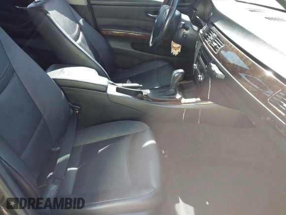 2011 BMW 3 Series 328i xDrive with VIN WBAPK5G53BNN25368, listed as a IAAI auction lot 40674658 with 193,207 mi miles and . Bid and sale history available at carsss.com. Image 5.