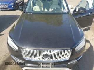 2016 Volvo XC90 T6 Inscription z VIN YV4A22PLXG1025175, wystawiony jako Copart lot #54695945 z przebiegiem 121 319 mil mil oraz Szkoda całkowita • Salvage title. Historia ofert i sprzedaży dostępna na DreamBid. Obrazek 12.