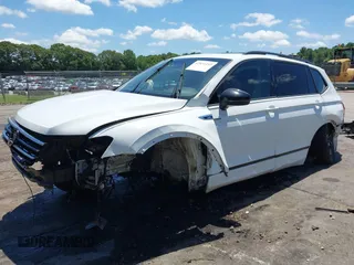 2021 Volkswagen Tiguan SE с VIN 3VV3B7AX7MM098170, выставлен на аукционе IAAI как лот 42531452 с пробегом Не указан миль и . История ставок и продаж доступна на DreamBid. Изображение 2.