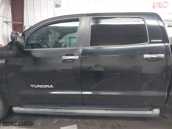 2007 Toyota Tundra LTD with VIN 5TBDV58147S490830, listed as a IAAI auction lot 41823276 with 294,520 mi miles. Bid and sale history available at carsss.com. Image 15.