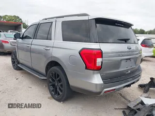 2022 Ford Expedition XLT with VIN 1FMJU1HT0NEA14953, listed as a IAAI auction lot 42053845 with 44,670 mi miles. Bid and sale history available at carsss.com. Image 3.