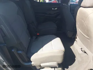 2018 Chevrolet Traverse LT Cloth with VIN 1GNEVGKW7JJ215007, listed as a IAAI auction lot 41848551 with 108,467 mi miles. Bid and sale history available at carsss.com. Image 8.
