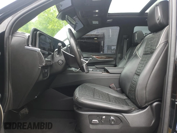 2021 Cadillac Escalade Sport Platinum with VIN 1GYS4GKL7MR338004, listed as a Copart auction lot 61612345 with 47,300 mi miles and Salvage title. Bid and sale history available at DreamBid. Image 7.