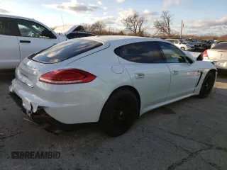 2016 Porsche Panamera 4S z VIN WP0AB2A75GL050665, wystawiony jako Copart lot #71320672 z przebiegiem 52 844 mil mil oraz . Historia ofert i sprzedaży dostępna na DreamBid. Obrazek 3.