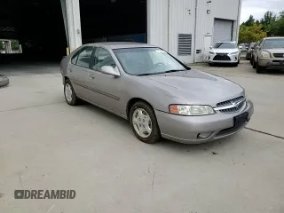 2000 Nissan Altima XE with VIN 1N4DL01D4YC226388, listed as a Copart auction lot 71085554 with 137,279 mi miles and Salvage Title. Bid and sale history available at carsss.com. Image 10.