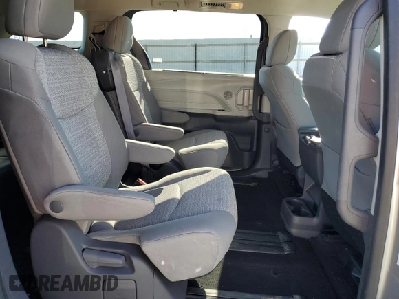 2021 Toyota Sienna LE with VIN 5TDKRKEC9MS035667, listed as a Copart auction lot 53754995 with 98,170 mi miles and Salvage title. Bid and sale history available at DreamBid. Image 11.