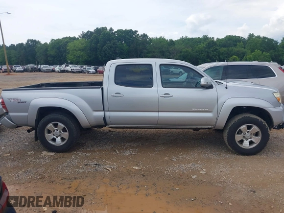 2012 Toyota Tacoma with VIN 3TMMU4FN2CM046933, listed as a IAAI auction lot 42512293 with 221,714 mi miles and . Bid and sale history available at DreamBid. Image 13.