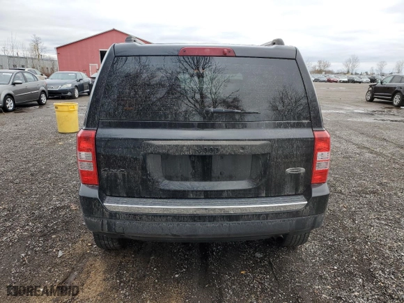 2015 Jeep Patriot High Altitude with VIN 1C4NJRAB6FD247953, listed as a Copart auction lot 82230244 with 209,534 mi miles and Clean Title. Bid and sale history available at carsss.com. Image 6.