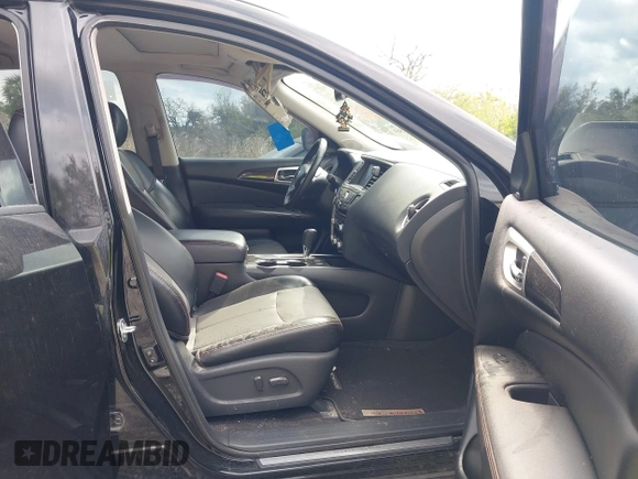 2020 Nissan Pathfinder SL with VIN 5N1DR2CN8LC614089, listed as a IAAI auction lot 41594569 with 80,635 mi miles. Bid and sale history available at carsss.com. Image 5.