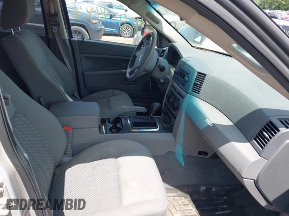 2005 Jeep Grand Cherokee Laredo with VIN 1J4GR48K55C573607, listed as a IAAI auction lot 42834424 with 130,275 mi miles and . Bid and sale history available at DreamBid. Image 5.