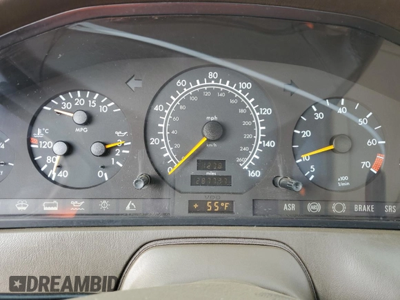 1997 Mercedes-Benz SL 500 with VIN WDBFA63F1VF150020, listed as a Copart auction lot 51012045 with 287,777 mi miles and Clean title. Bid and sale history available at DreamBid. Image 9.