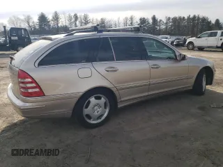 2005 Mercedes-Benz C 240 with VIN WDBRH81J65F655157, listed as a Copart auction lot 45287645 with 185,278 mi miles and Salvage title. Bid and sale history available at DreamBid. Image 3.