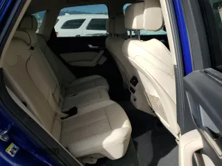 2023 Audi Q5 S line Premium Plus with VIN WA1E2AFY3P2053545, listed as a Copart auction lot 43109325 with 32,686 mi miles and Salvage title. Bid and sale history available at DreamBid. Image 11.