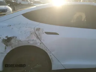 2016 Tesla Model S 90D z VIN 5YJSA1E29GF128397, wystawiony jako Copart lot #86532184 z przebiegiem Nie podano mil oraz Szkoda całkowita • Salvage title. Historia ofert i sprzedaży dostępna na DreamBid. Obrazek 10.
