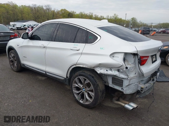 2018 BMW X4 xDrive28i z VIN 5UXXW3C57J0T82081, wystawiony jako IAAI lot #41991254 z przebiegiem 100 654 mil mil oraz . Historia ofert i sprzedaży dostępna na DreamBid. Obrazek 3.