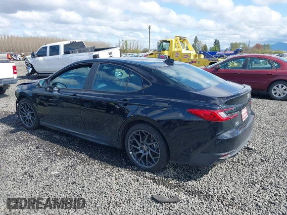 2025 Toyota Camry LE z VIN 4T1DBADK4SU011099, wystawiony jako IAAI lot #41949441 z przebiegiem 1 548 mil mil oraz . Historia ofert i sprzedaży dostępna na DreamBid. Obrazek 3.