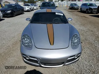 2007 Porsche 718 Cayman z VIN WP0AA29817U760642, wystawiony jako Copart lot #43905015 z przebiegiem Nie podano mil oraz Szkoda całkowita • Salvage title. Historia ofert i sprzedaży dostępna na DreamBid. Obrazek 5.