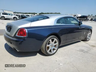 2014 Rolls-Royce Wraith z VIN SCA665C58EUX84660, wystawiony jako Copart lot #76050444 z przebiegiem 46 271 mil mil oraz Szkody całkowita. Historia ofert i sprzedaży dostępna na DreamBid. Obrazek 3.