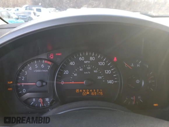 2005 Nissan Titan LE with VIN 1N6AA07B75N525086, listed as a Copart auction lot 44036025 with 169,175 mi miles and Salvage Title. Bid and sale history available at carsss.com. Image 9.