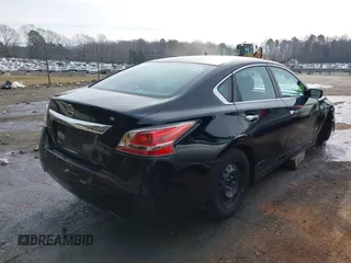 2015 Nissan Altima SV with VIN 1N4AL3AP3FC286044, listed as a IAAI auction lot 41407908 with 172,858 mi miles and . Bid and sale history available at DreamBid. Image 4.