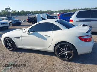 2012 Mercedes-Benz SLK 250 z VIN WDDPK4HA3CF036155, wystawiony jako IAAI lot #42319806 z przebiegiem 126 008 mil mil oraz . Historia ofert i sprzedaży dostępna na DreamBid. Obrazek 14.