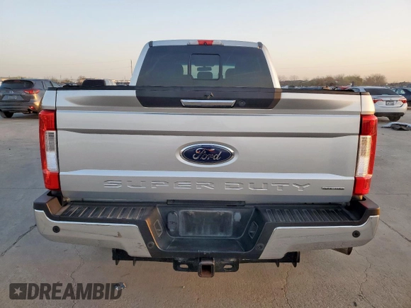 2019 Ford Super Duty F-250 SRW XL with VIN 1FT7W2A65KED77134, listed as a Copart auction lot 49171005 with 206,355 mi miles and Salvage Title. Bid and sale history available at carsss.com. Image 6.