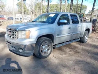 2011 GMC Sierra 1500 SLE with VIN 3GTP1VE08BG303883, listed as a IAAI auction lot 41448142 with 224,788 mi miles. Bid and sale history available at carsss.com. Image 2.