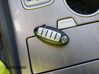2017 Nissan Murano Platinum z VIN 5N1AZ2MG1HN184632, wystawiony jako IAAI lot #41643809 z przebiegiem 133 966 mil mil oraz . Historia ofert i sprzedaży dostępna na DreamBid. Obrazek 11.