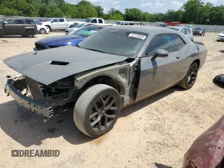 2019 Dodge Challenger SXT z VIN 2C3CDZAG3KH541547, wystawiony jako Copart lot #53726595 z przebiegiem 114 271 mil mil oraz Szkoda całkowita • Salvage title. Historia ofert i sprzedaży dostępna na DreamBid. Obrazek 1.