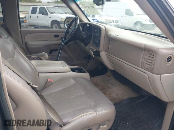 2002 Chevrolet Tahoe LT with VIN 1GNEC13Z22J335701, listed as a IAAI auction lot 42134758 with 250,668 mi miles and . Bid and sale history available at DreamBid. Image 5.