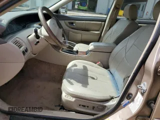 2001 Toyota Avalon XL w/Bucket Seats with VIN 4T1BF28B51U162835, listed as a Copart auction lot 49166615 with 305,832 mi miles and Salvage Title. Bid and sale history available at carsss.com. Image 7.