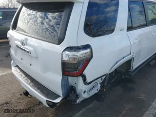 2024 Toyota 4Runner SR5 Premium with VIN JTENU5JR6R6278704, listed as a IAAI auction lot 41215563 with 12,802 mi miles. Bid and sale history available at carsss.com. Image 6.