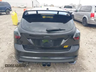 2013 Ford Focus SE with VIN 1FADP3K21DL121580, listed as a IAAI auction lot 41727813 with 171,352 mi miles. Bid and sale history available at carsss.com. Image 17.