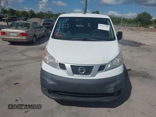 2015 Nissan NV200 SV z VIN 3N6CM0KN2FK710073, wystawiony jako IAAI lot #42267598 z przebiegiem 57 329 mil mil oraz . Historia ofert i sprzedaży dostępna na DreamBid. Obrazek 12.