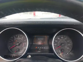 2022 Ford Mustang EcoBoost z VIN 1FATP8UHXN5124073, wystawiony jako IAAI lot #41844813 z przebiegiem 63 425 mil mil oraz . Historia ofert i sprzedaży dostępna na DreamBid. Obrazek 7.