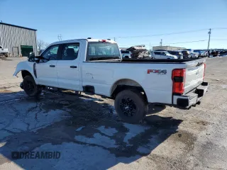 2024 Ford Super Duty F-250 SRW XL with VIN 1FT8W2BA6RED50333, listed as a Copart auction lot 88048865 with 19,521 mi miles and Salvage Title. Bid and sale history available at carsss.com. Image 2.