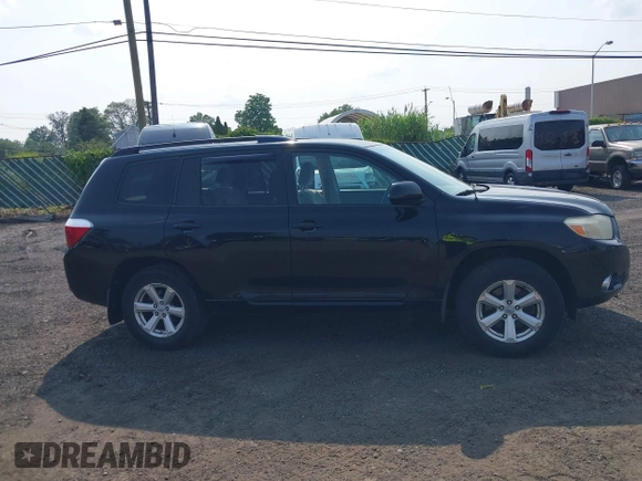2009 Toyota Highlander z VIN JTEDS41A292082496, wystawiony jako IAAI lot #42495433 z przebiegiem 100 118 mil mil oraz . Historia ofert i sprzedaży dostępna na DreamBid. Obrazek 13.