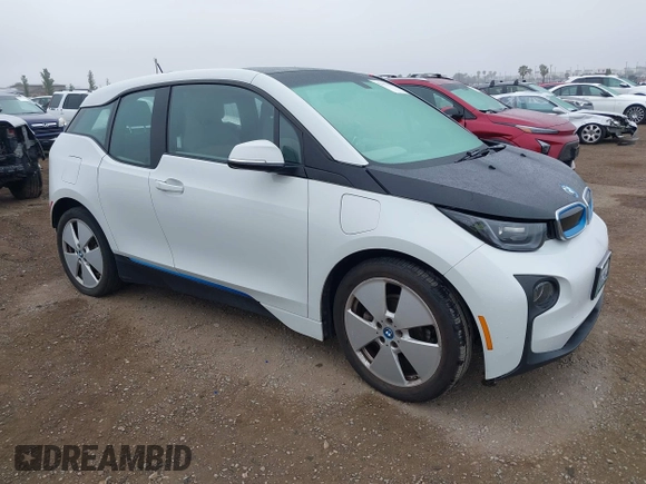 2014 BMW i3 с VIN WBY1Z4C51EV274325, выставлен на аукционе IAAI как лот 42412745 с пробегом 65 641 миль миль и . История ставок и продаж доступна на DreamBid. Изображение 1.