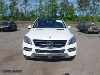2015 Mercedes-Benz M-Class ML 350 with VIN 4JGDA5HB6FA608539, listed as a IAAI auction lot 41972173 with 102,190 mi miles. Bid and sale history available at carsss.com. Image 12.