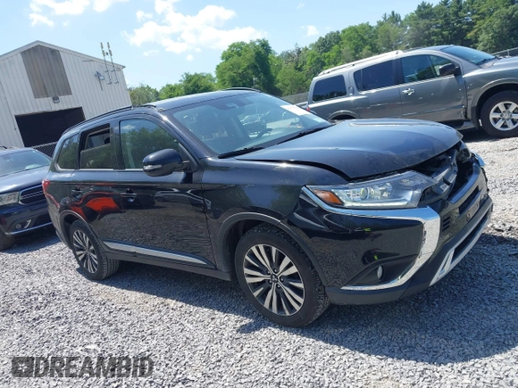 2020 Mitsubishi Outlander ES with VIN JA4AZ3A35LZ039956, listed as a IAAI auction lot 42570596 with 140,231 mi miles and . Bid and sale history available at DreamBid. Image 13.