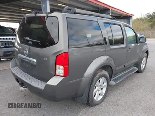 2008 Nissan Pathfinder S with VIN 5N1AR18U98C631956, listed as a IAAI auction lot 41193987 with 172,596 mi miles. Bid and sale history available at carsss.com. Image 4.